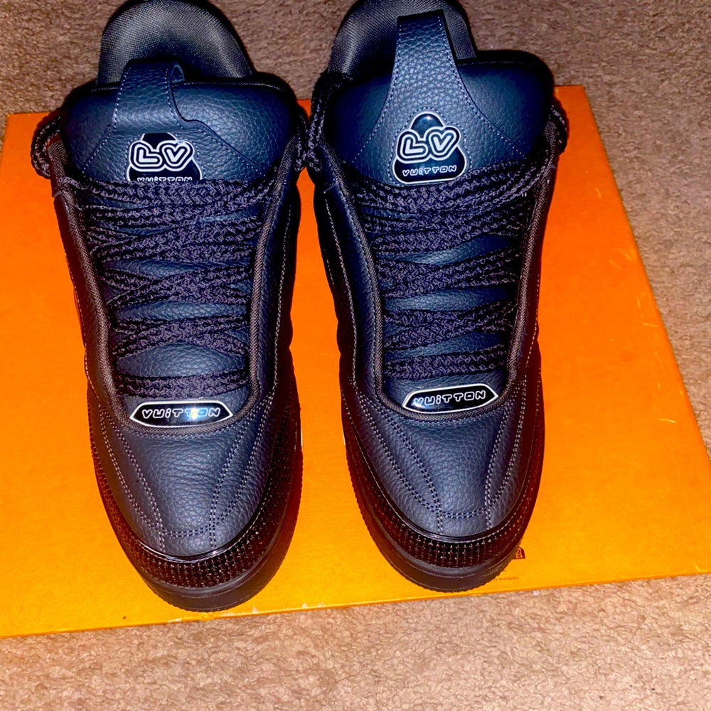 Black LV Louis Vuitton men’s Skater shoes